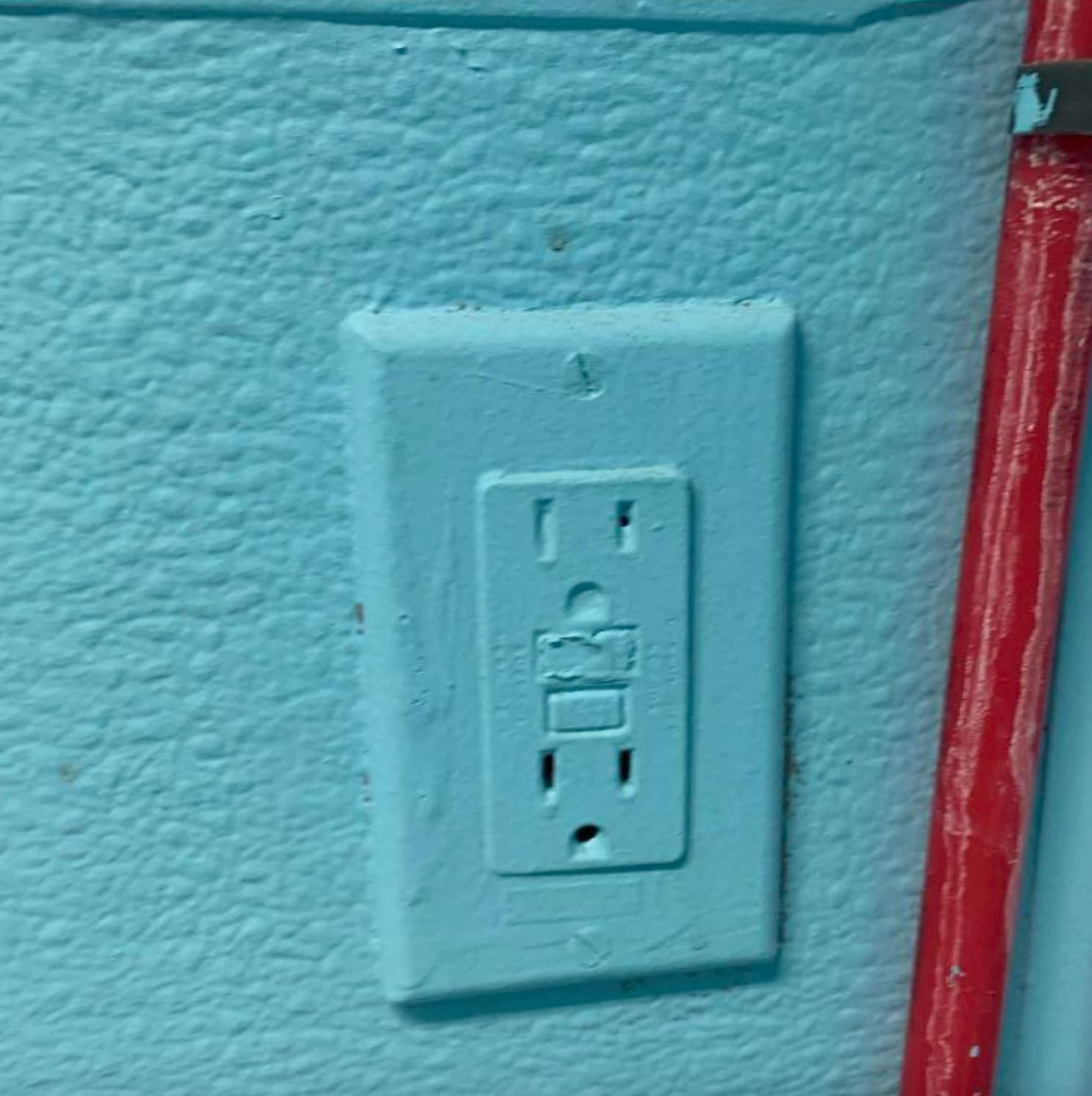 22 Paint Disasters That Left Their Mark